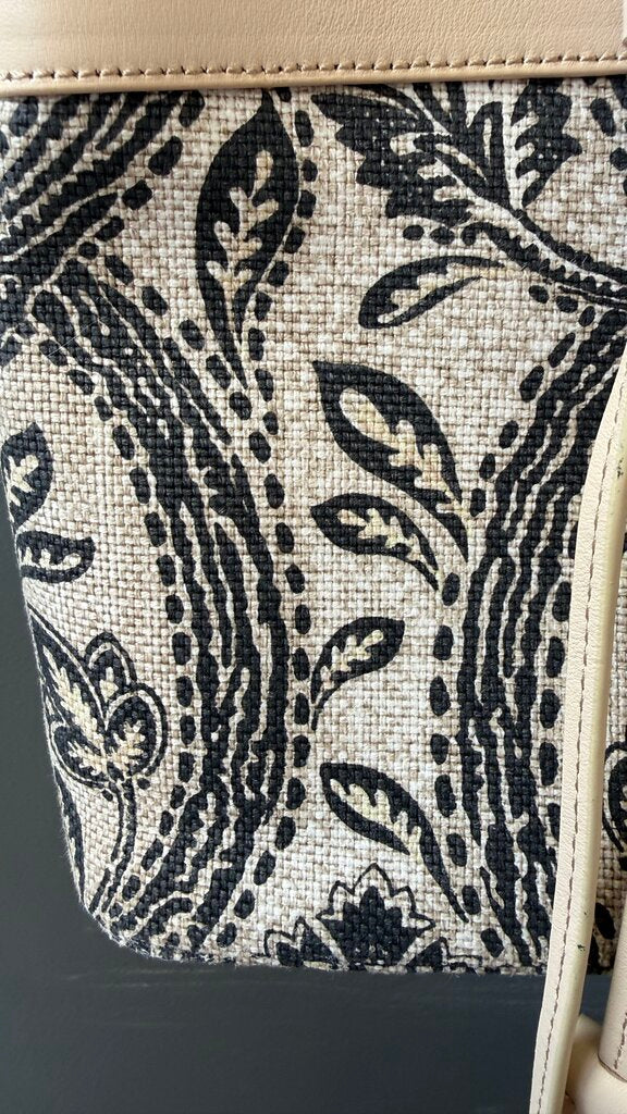 Print Bucket Crossbody Bag