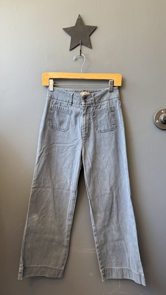 Patch Pocket Wide Leg Crop Pants
