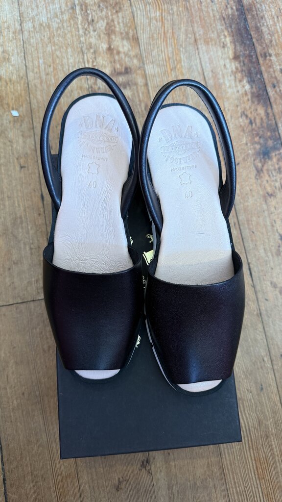 Morgan Slingback Wedges