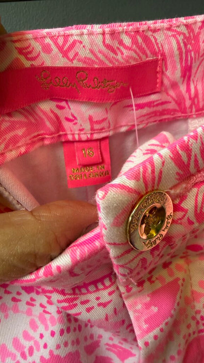 Buttercup Scallop Shorts