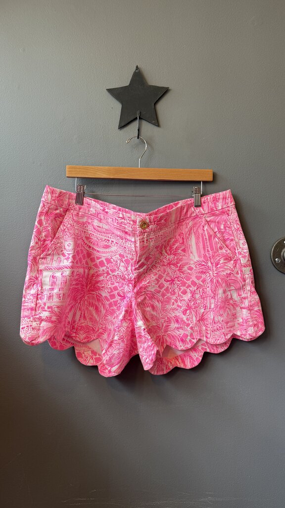 Buttercup Scallop Shorts