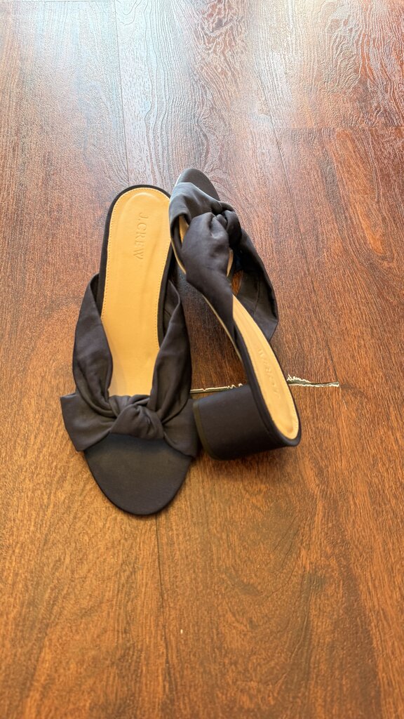 Knot Block Heel Mule Sandals