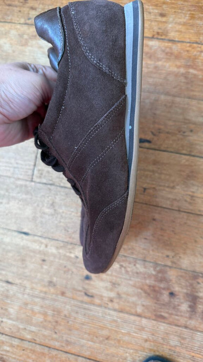 Suede Nike Air Low Profile Sneakers