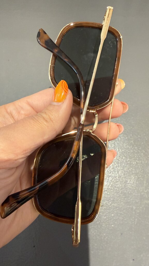 Wire Tortoise Rim Sunglasses