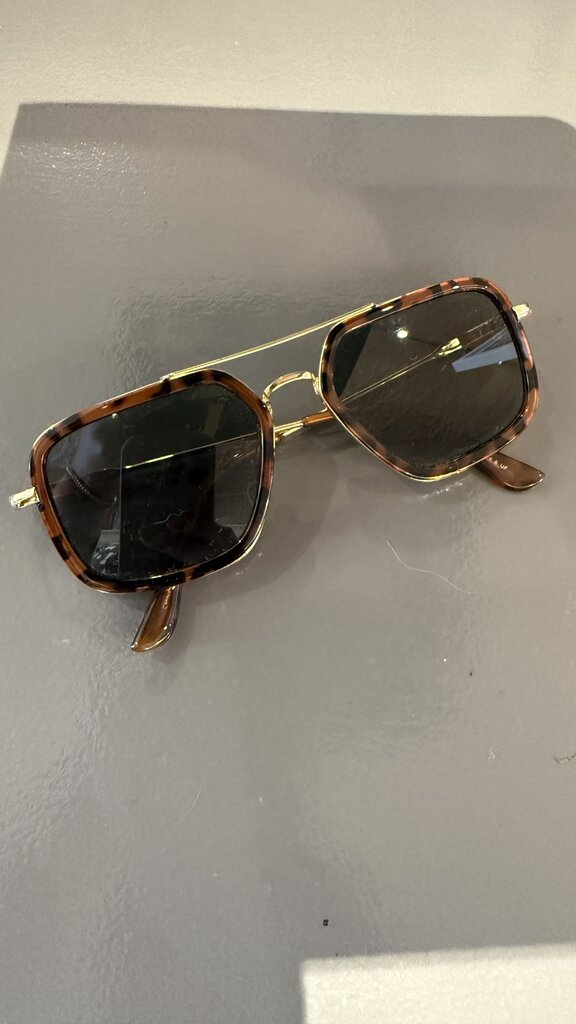 Wire Tortoise Rim Sunglasses