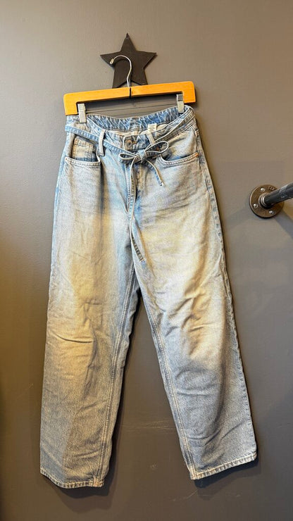 Denim Belt Slight Barrel Jeans