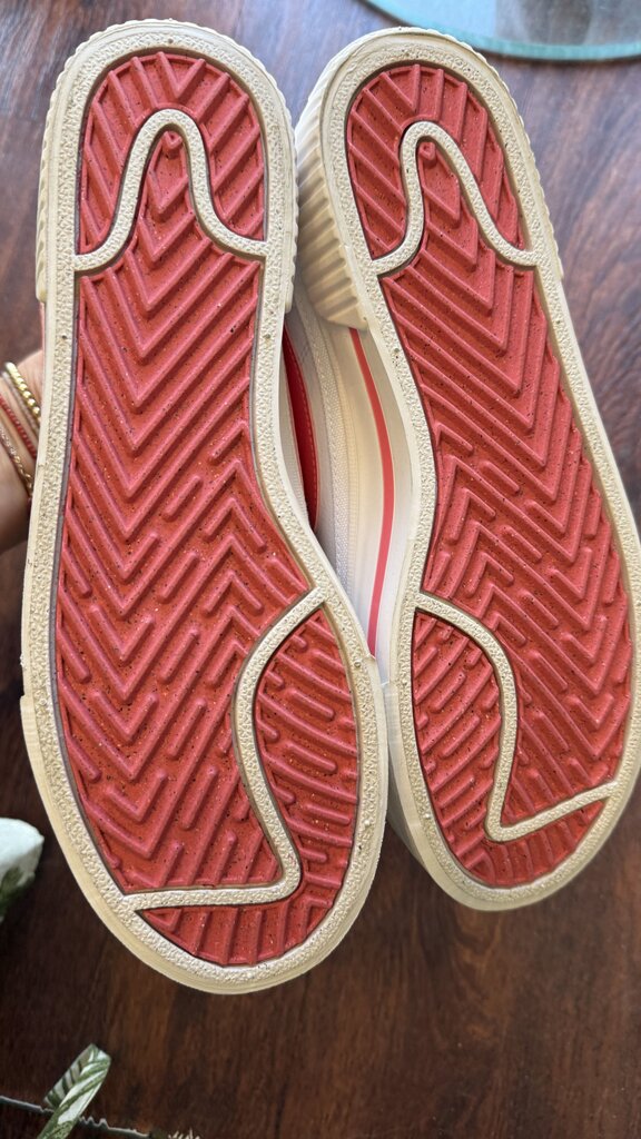 Court Legacy Lift Sneakers