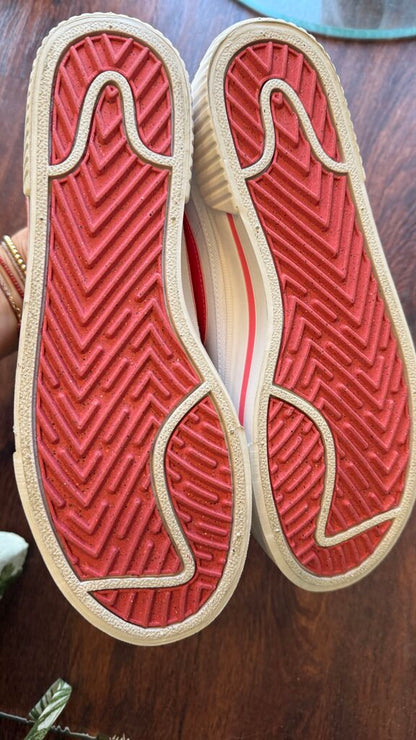Court Legacy Lift Sneakers