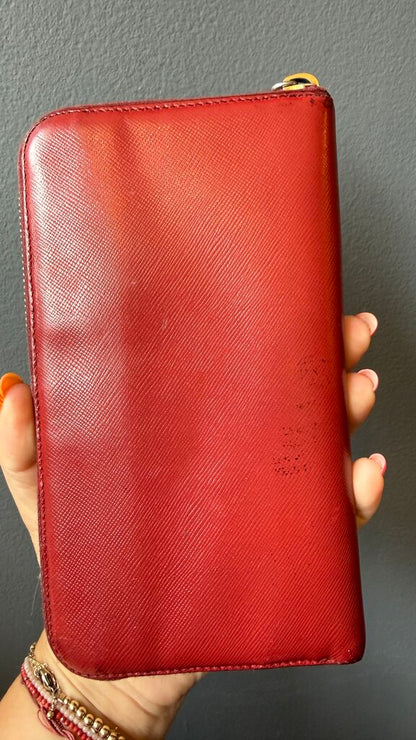 Vintage Saffiano Zippy Wallet