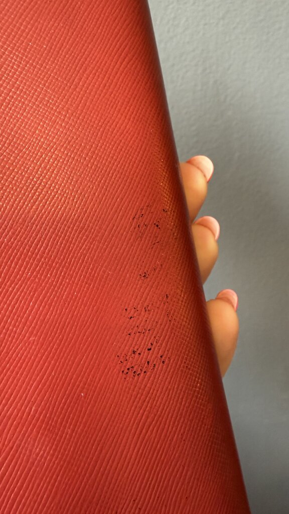 Vintage Saffiano Zippy Wallet