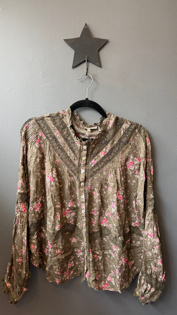 Floral Lace Inlay Blouse