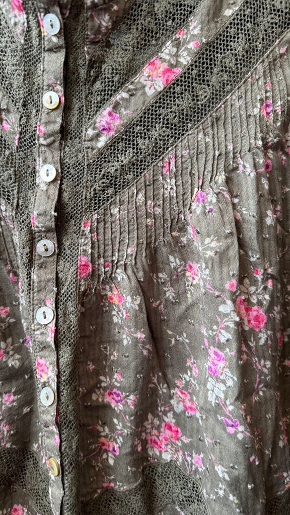 Floral Lace Inlay Blouse