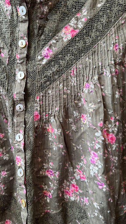 Floral Lace Inlay Blouse