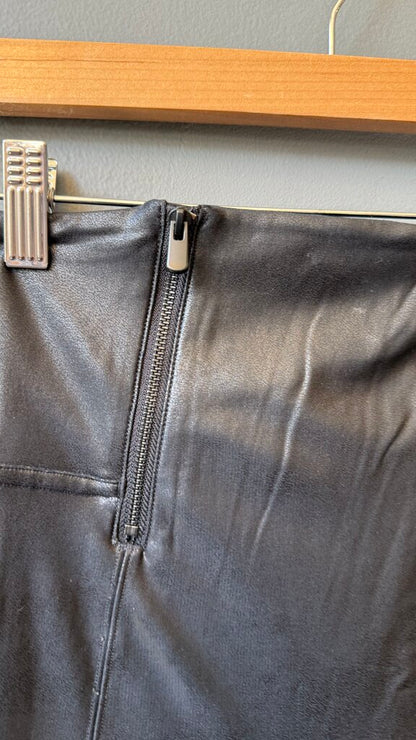 Sateen Faux Leather Zipper Leggings