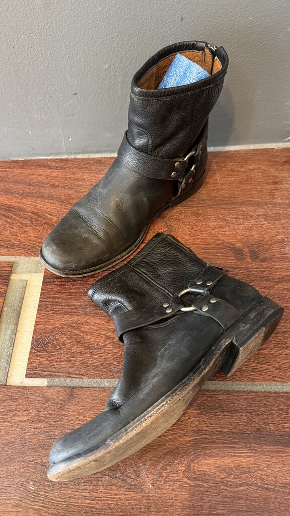 Short Harness Leather Booties