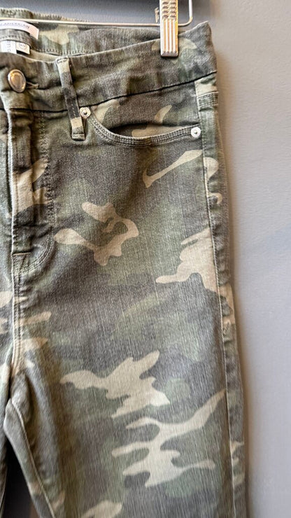 Good Legs Camo Skinny Jeans