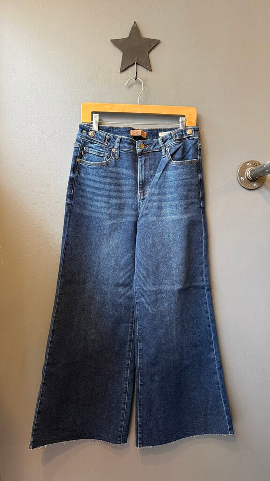 Petite Retro Wide Leg Jeans