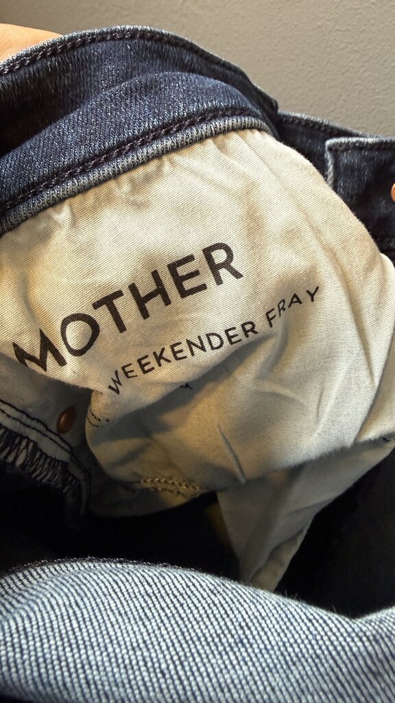 Weekender Fray Jeans