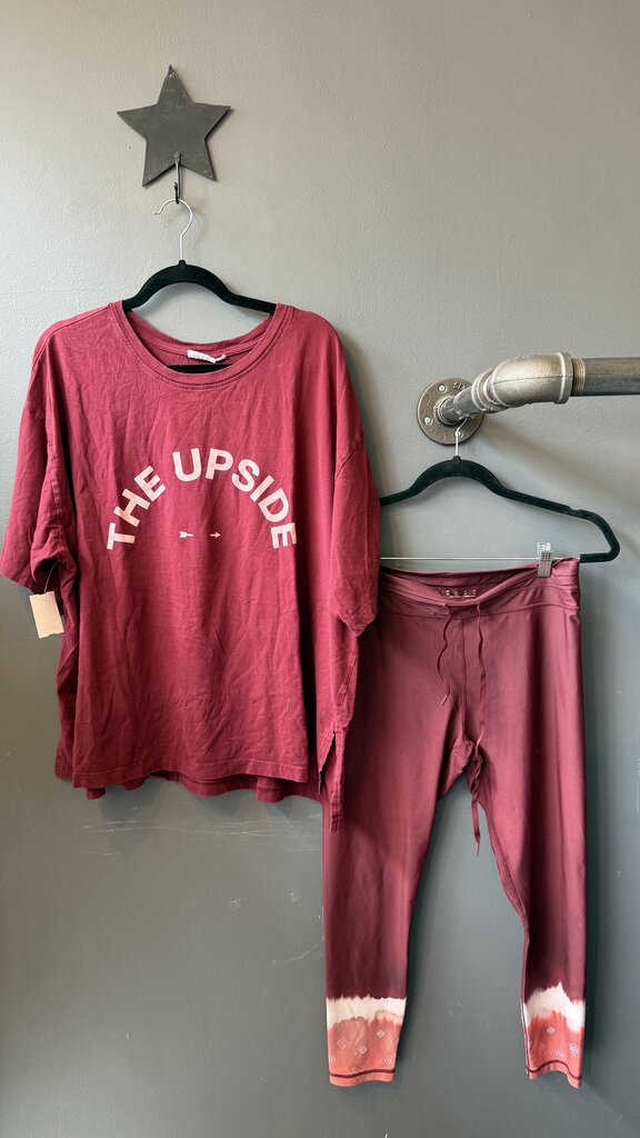 Set Generous Logo Tee + Leggings