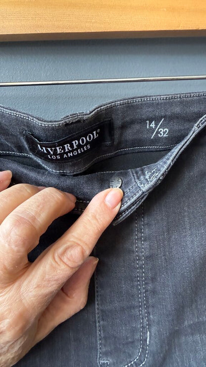 Slim Black Stretch Jeans