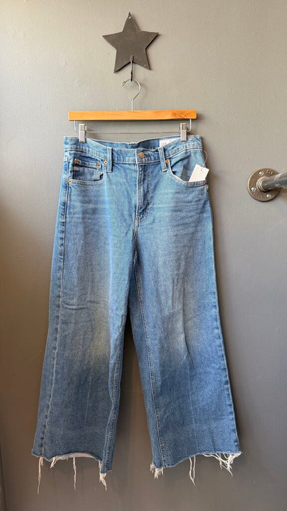 HR Stride Ankle Jeans