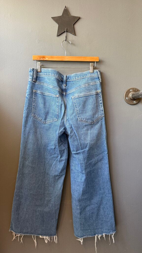 HR Stride Ankle Jeans