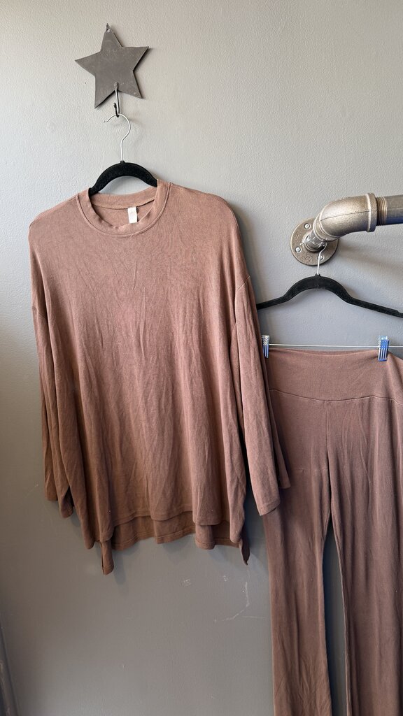 Set Ribbed Oversized Top + Flare Pants
