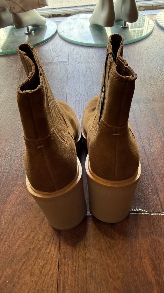 Waterproof Suede Block Heel Lug Booties