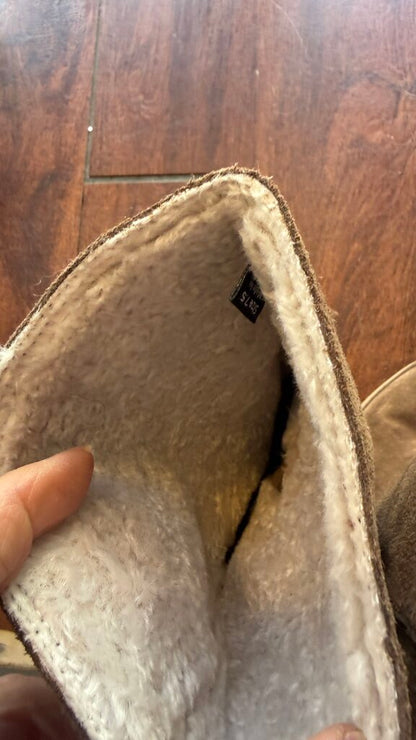 Sherpa Lining Suede Block Heel Boots