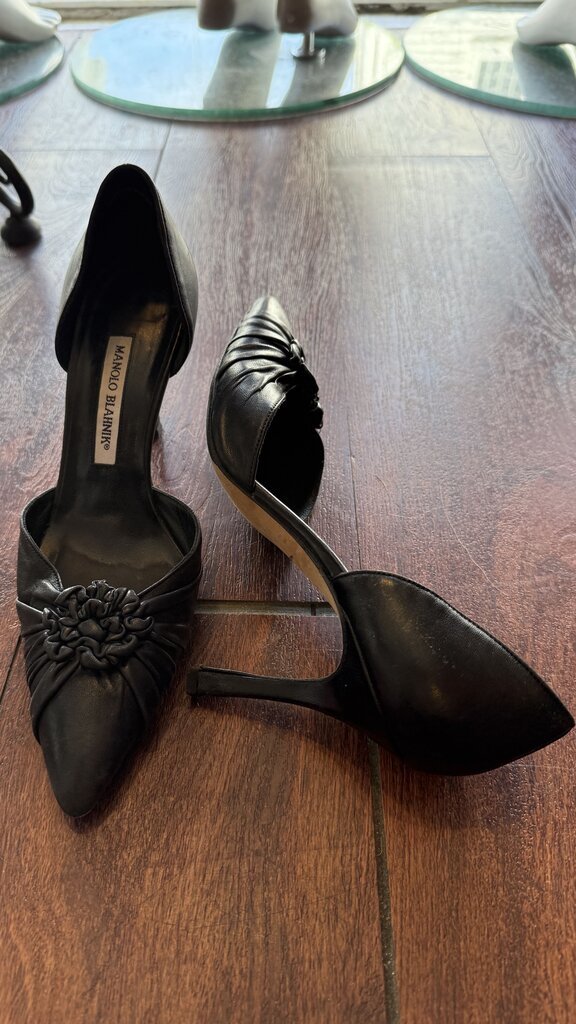 Flower Toe Ruched DOrsay Heels