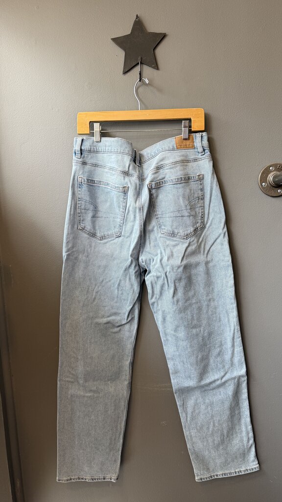 Super HR Straight Jeans