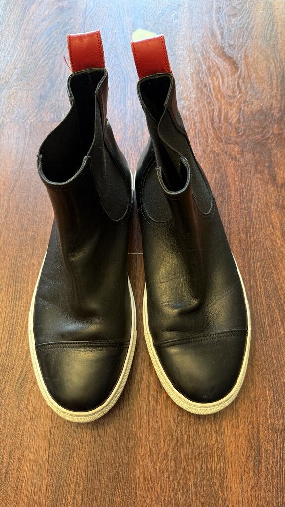 Pull On Leather Chelsea Booties