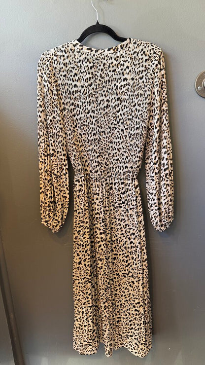 Pleat Detail Leopard Midi Dress