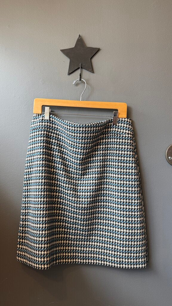 Petite Houndstooth Woolen Skirt