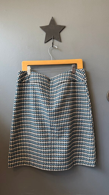 Petite Houndstooth Woolen Skirt
