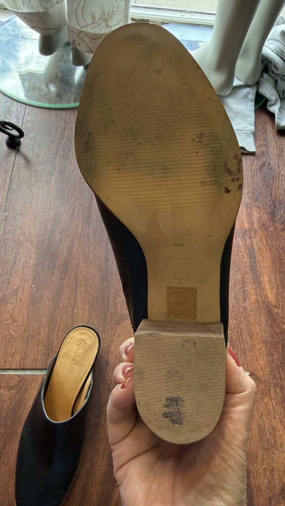 Stacked Heel Leather Mule Clogs