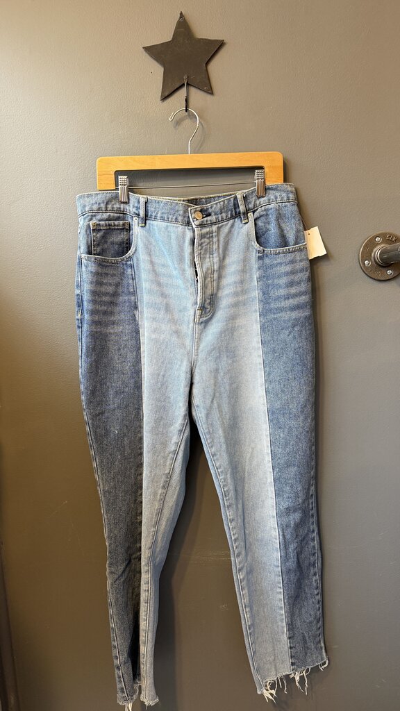 HR Straight Mixed Denim Jeans