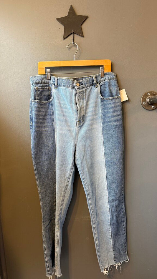 HR Straight Mixed Denim Jeans