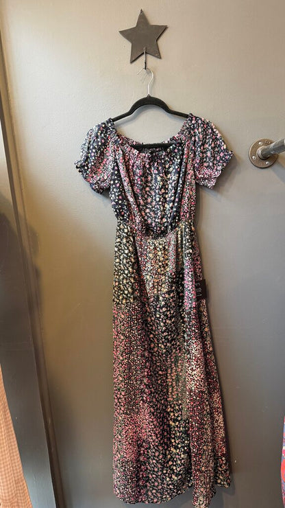 Off the Shoulder Floral Maxi Dress