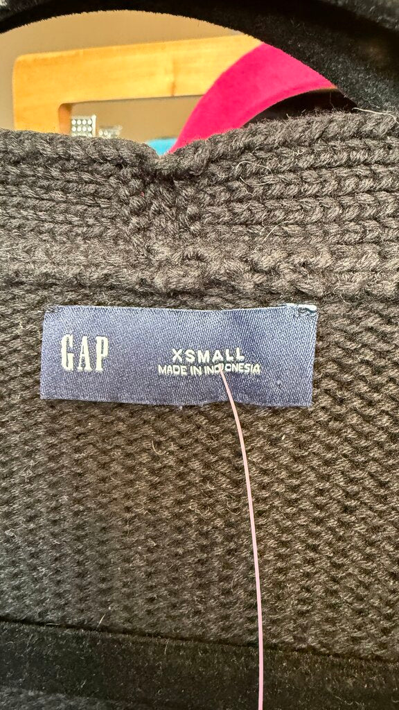 Cotton Pocket Front Cardigan Sweater